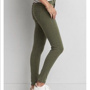 *EUC* American Eagle Super Hi-Rise Jegging Olive